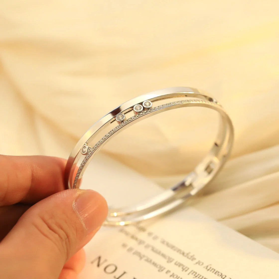 [Eternal jewelry]Move Romane Diamond Bangle Bracelet