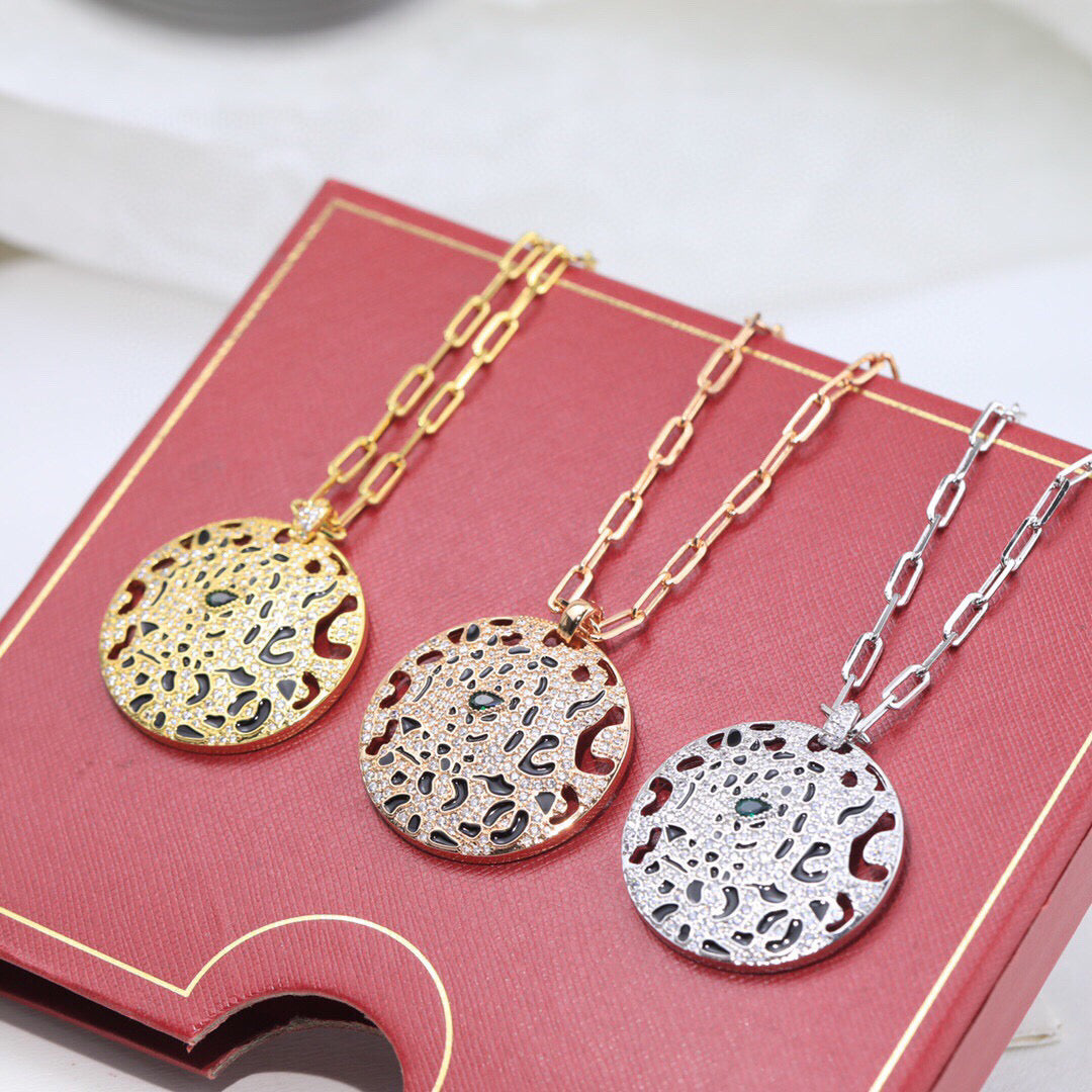 ¡®Eternal Jewelry¡¯Openwork Round Pendant Necklace