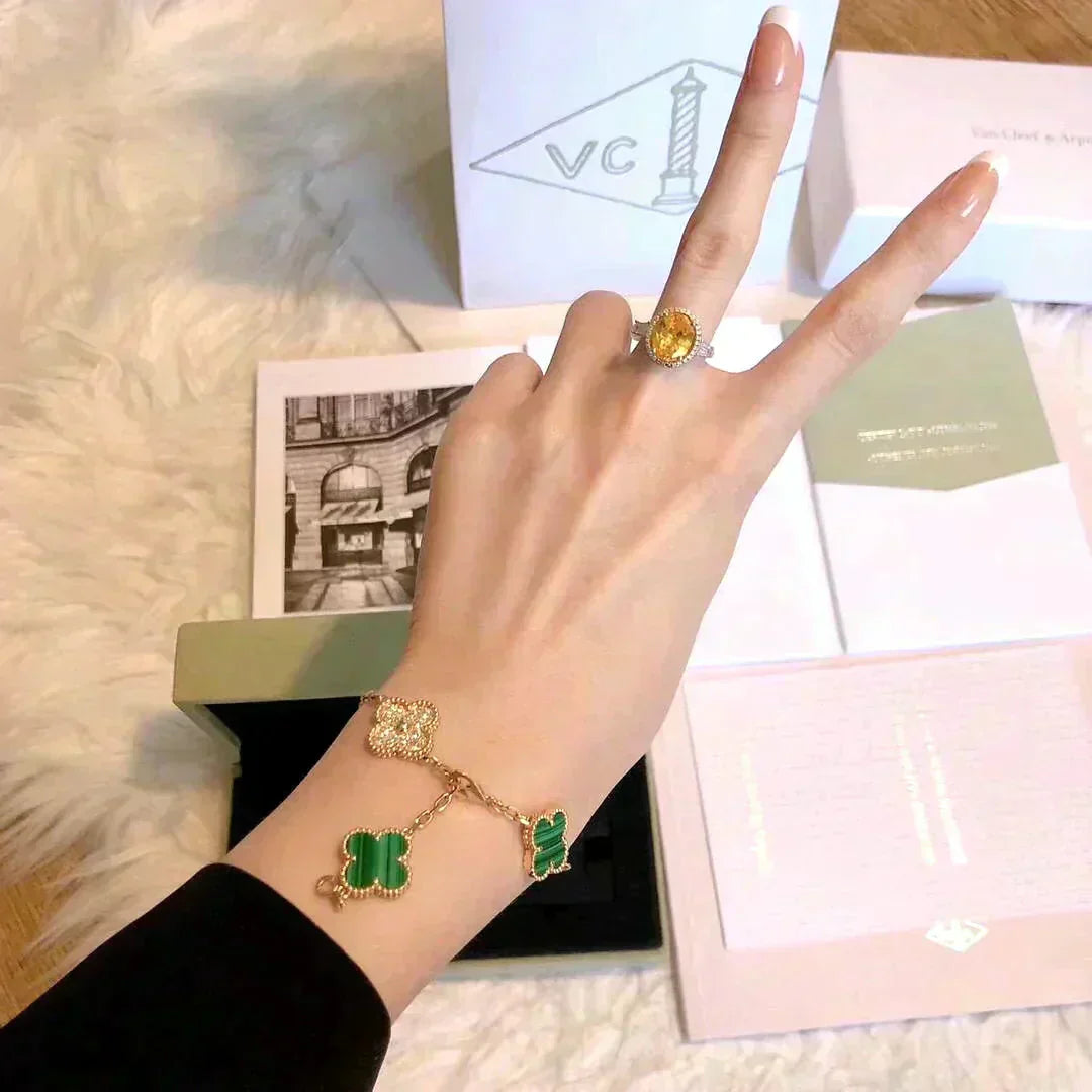[Eternal Jewelry] CLOVER 5 MOTIF MALACHITE BRACELET COLLECTION
