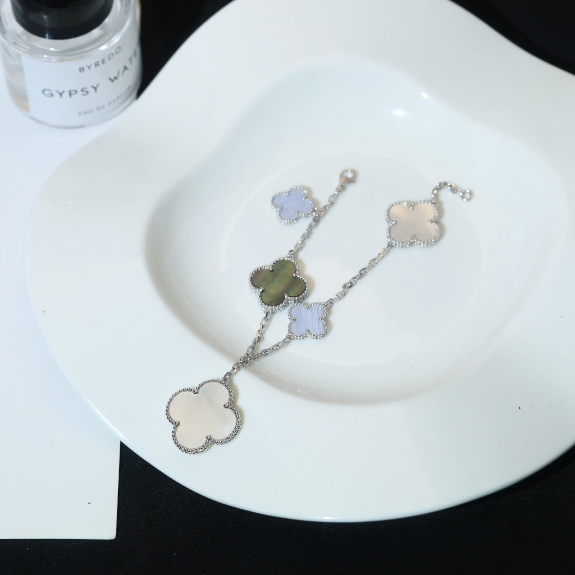 [Eternal Jewelry]CLOVER BRACELET 5 MOTIFS MOP CHALCEDONY SILVER