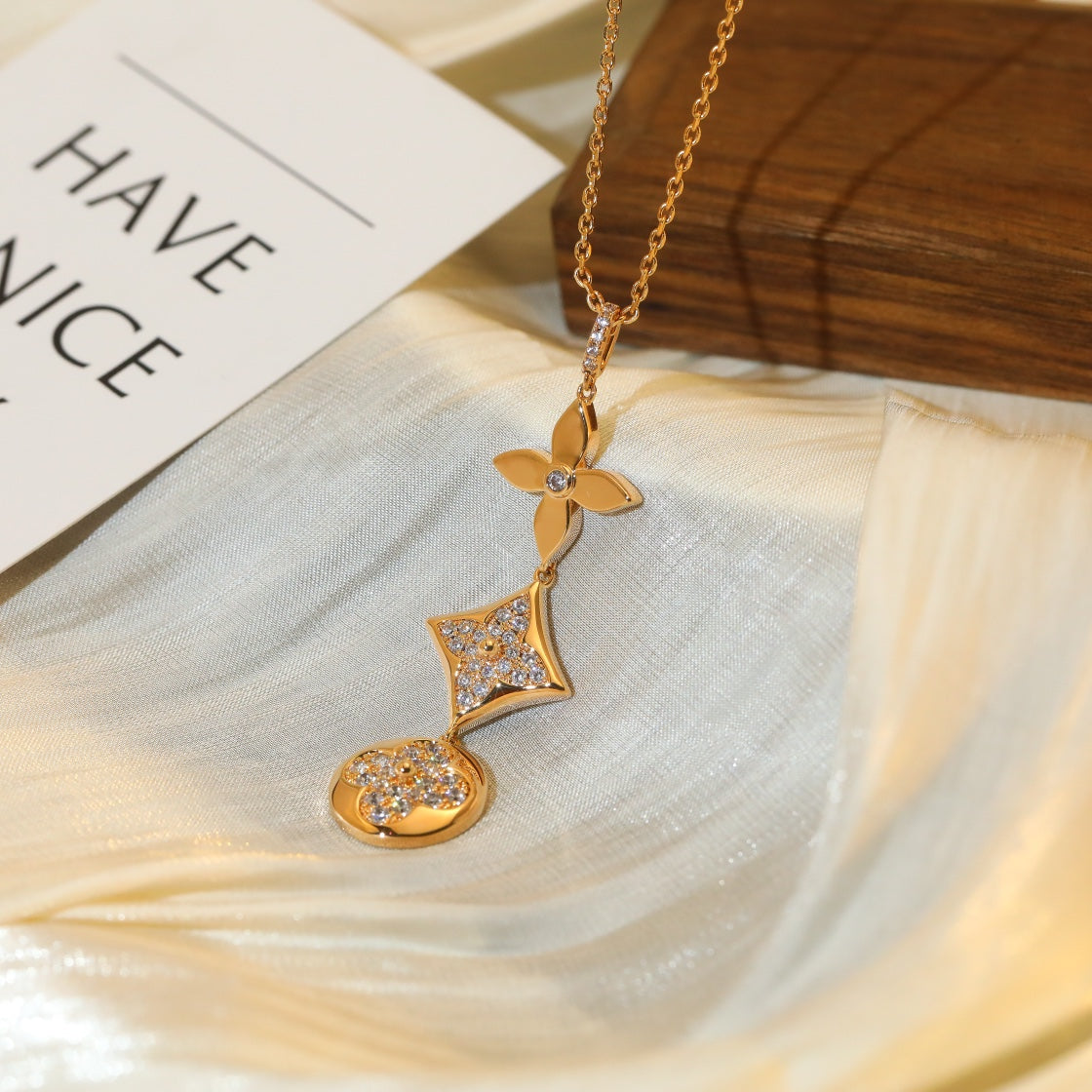 [Eternal Jewelry]STAR AND SUN DIAMOND PINK GOLD NECKLACE