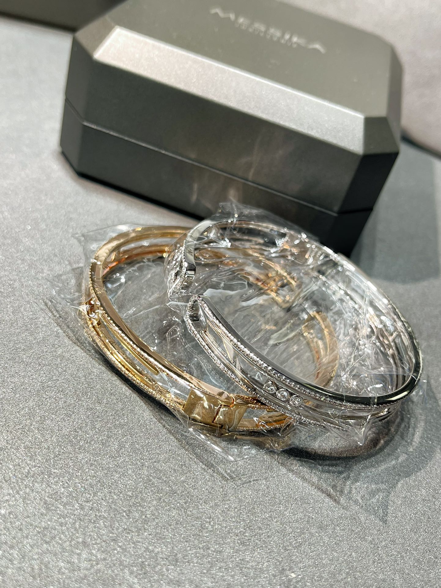 [Eternal jewelry]MOVE 10TH PAVED DIAMOND BRACELET