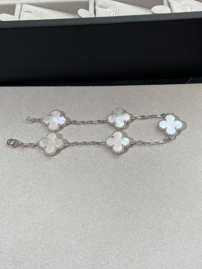[Eternal Jewelry]CLOVER WHITE PEARL MOP 5 MOTIF BRACELET COLLECTION