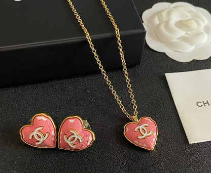 [Eternal jewelry] Heart-shaped Necklace & Earring Set