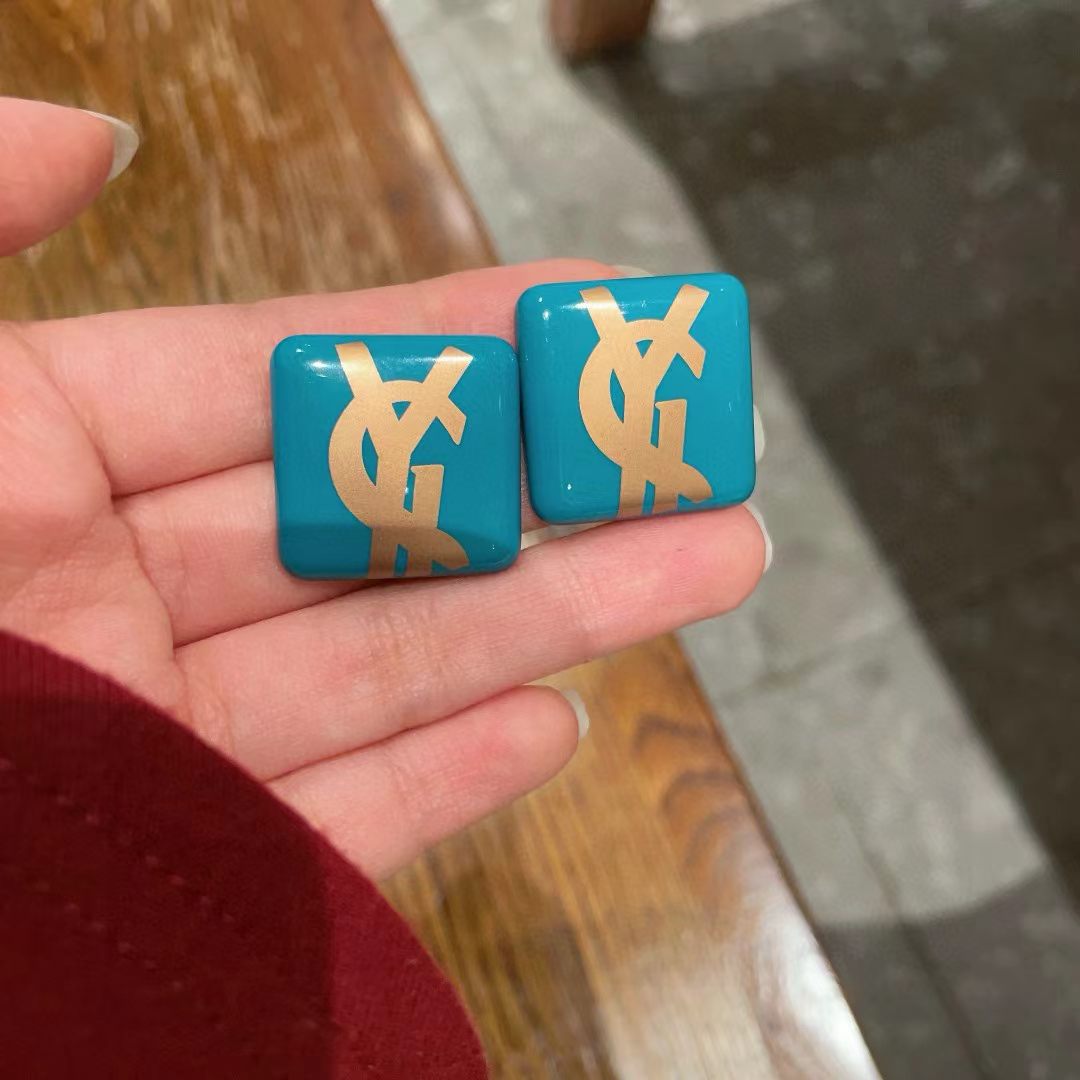 [Eternal jewelry]Classic Letter Earrings