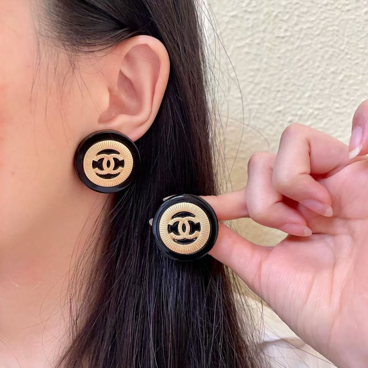 [Eternal jewelry]Classic Double C Earrings