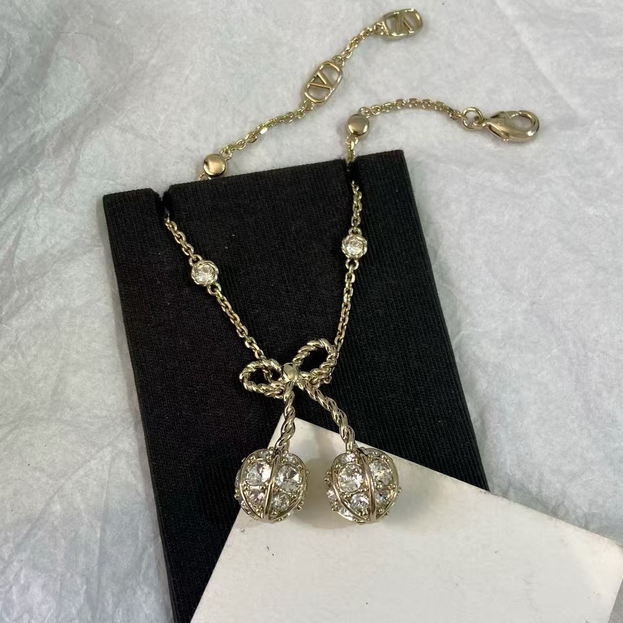 [Eternal jewelry] Cherry Crystal Pavé Necklace & Stud Earrings& SeracelettB