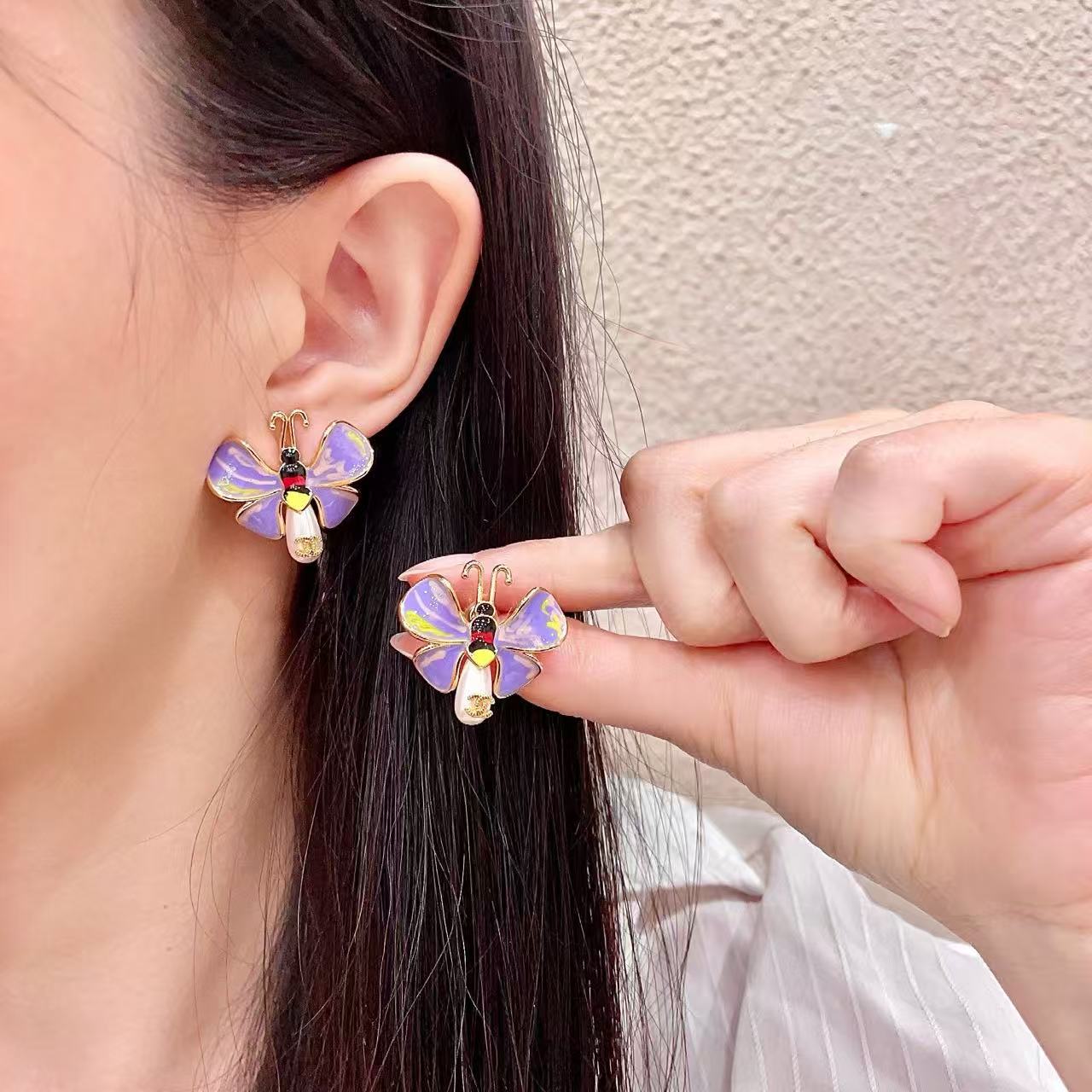 [Eternal jewelry] Ladybug Enamel & Faux Pearl Clip-On Earrings
