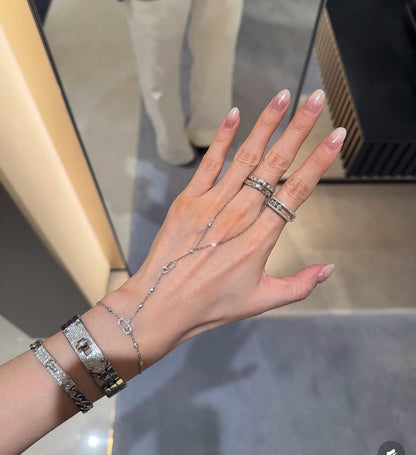 [Eternal Jewelry] Flexible Arm Chain Bracelet with Sliding Diamonds
