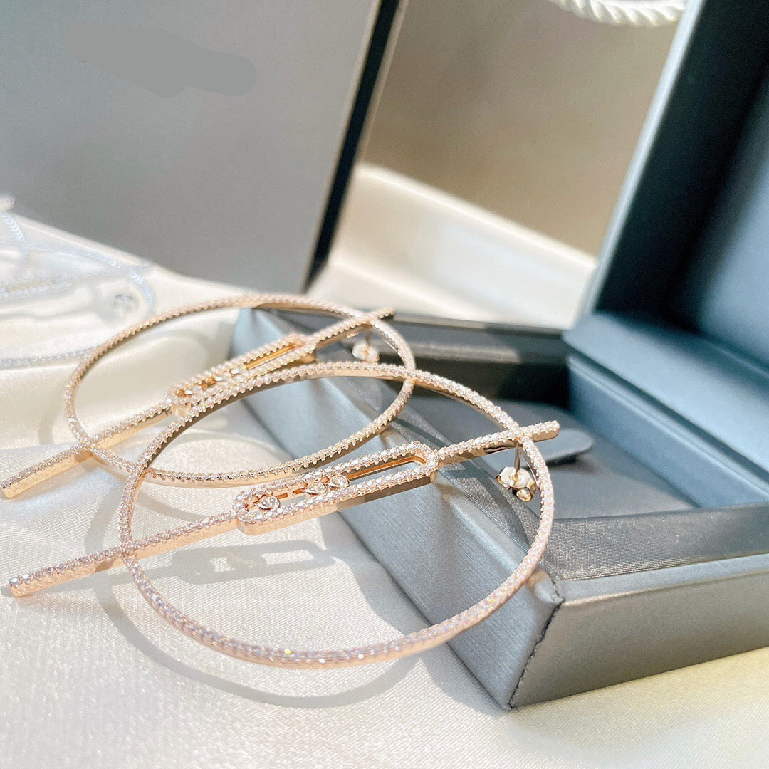 [Eternal Jewelry]Move Large Hoop Earrings, Three Sliding Diamonds