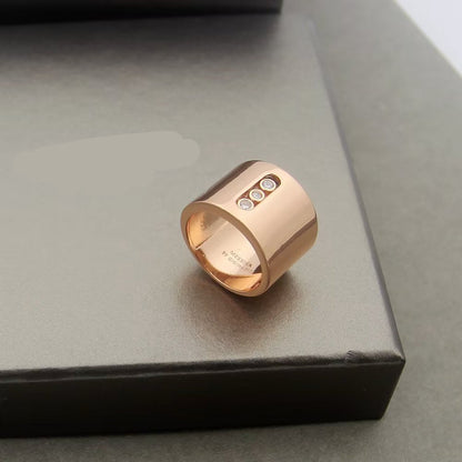[Eternal Jewelry] Move Wide 3 Moving Diamonds Wide Band Ring