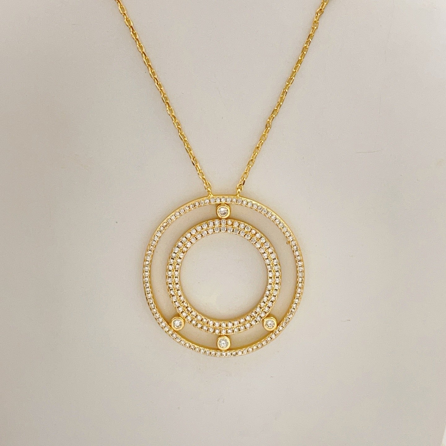 [Eternal Jewelry] Move Romane Pavé Diamond Sliding Circle Long Necklace