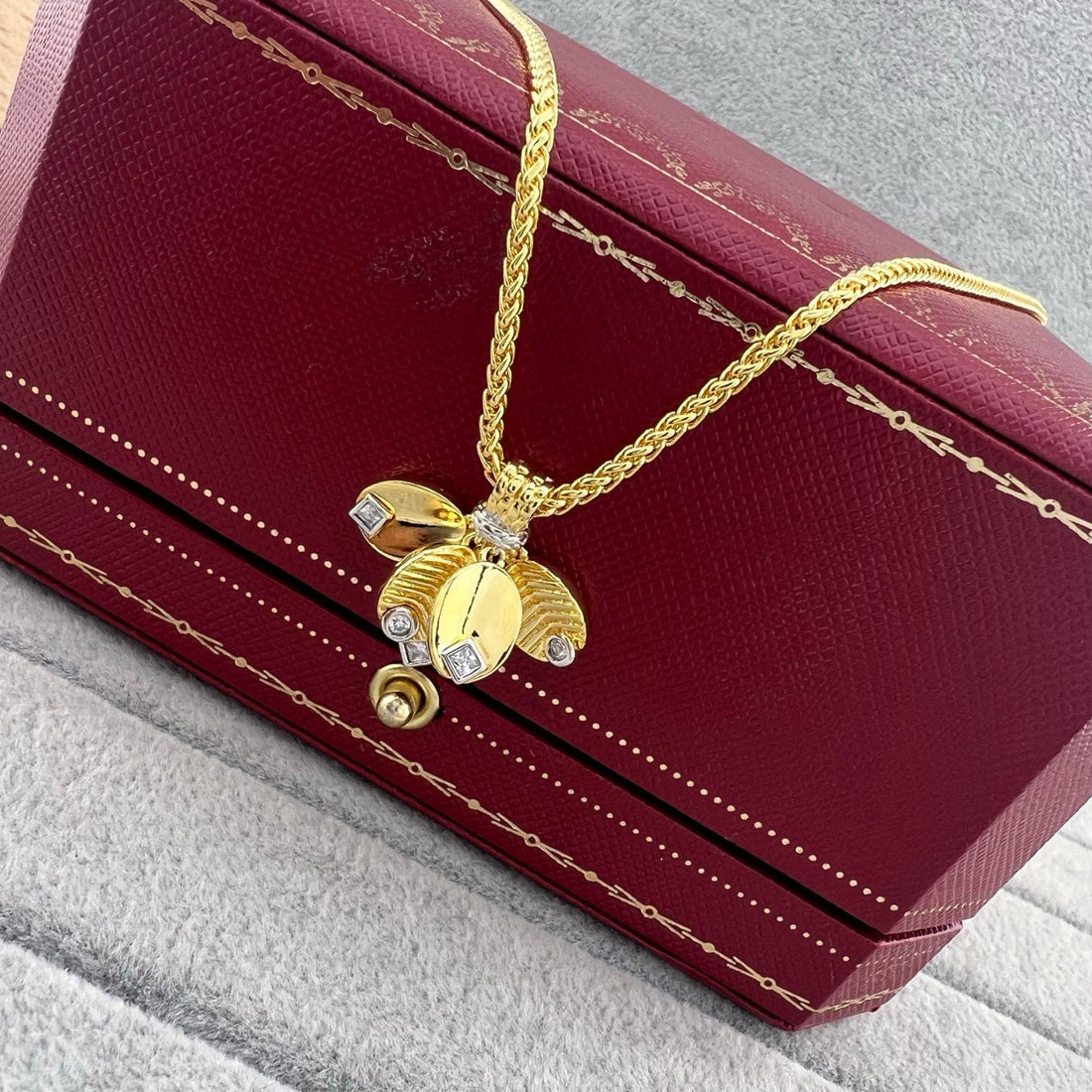 ¡®Eternal Jewelry¡¯Leaf Pendant Necklace