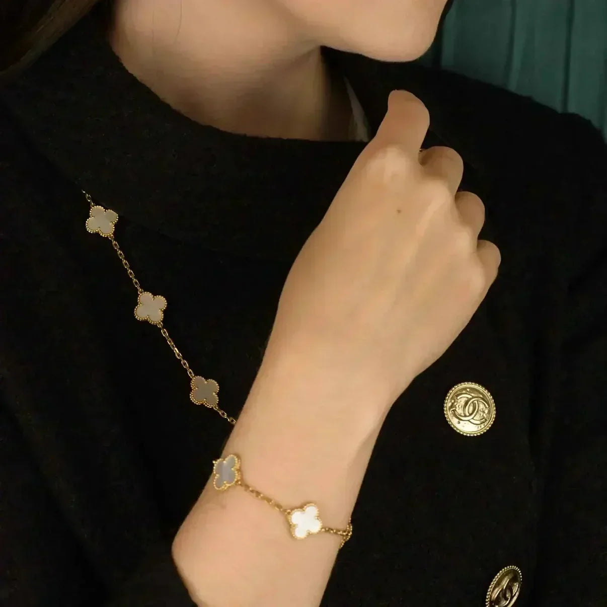 [Eternal Jewelry]CLOVER WHITE PEARL MOP 5 MOTIF BRACELET COLLECTION