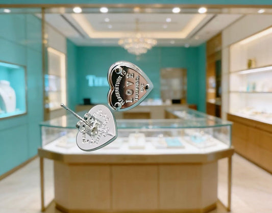 [Eternal jewelry]New Heart-Shaped Stud Earrings