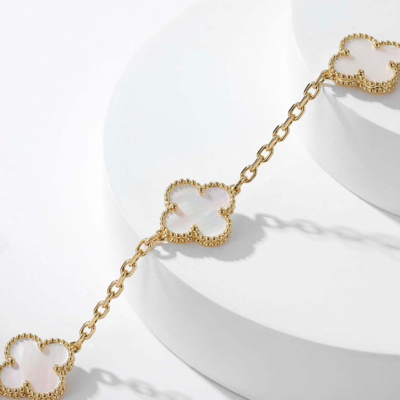 [Eternal Jewelry]CLOVER 10 MOTIFS WHITE MOTHER OF PEARL NECKLACE