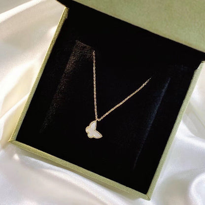 [Eternal Jewelry]Mini Trumpet Butterfly Necklace