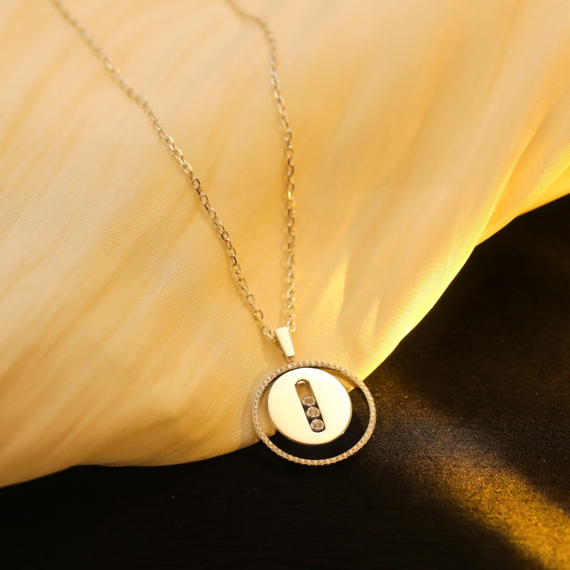 [Eternal jewelry]LUCKY MOVE MM SILVER DIAMOND NECKLACE