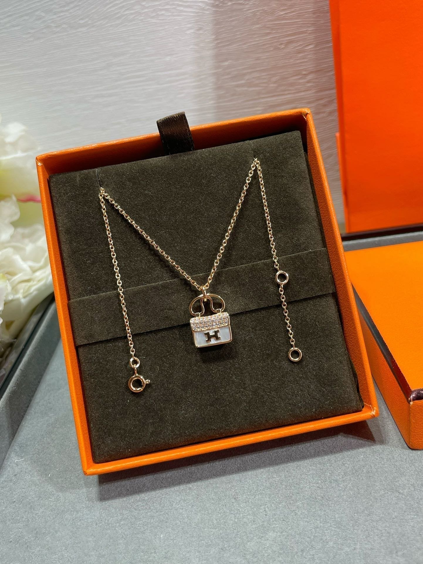 [Eternal Jewelry]H CIRCE MOISSANITE PENDANT NECKLACE GOLD