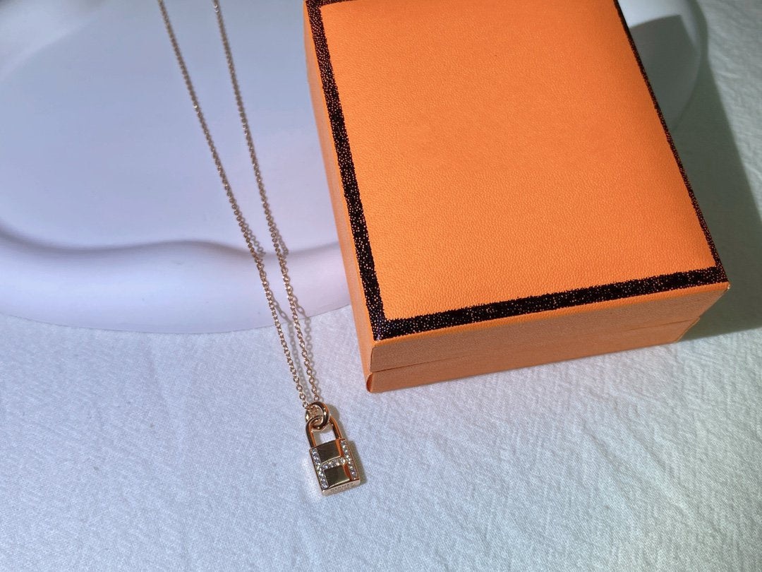 [Eternal Jewelry]HM ADVANCED NICHE LOCK HEAD NECKLACE DIAMONDS
