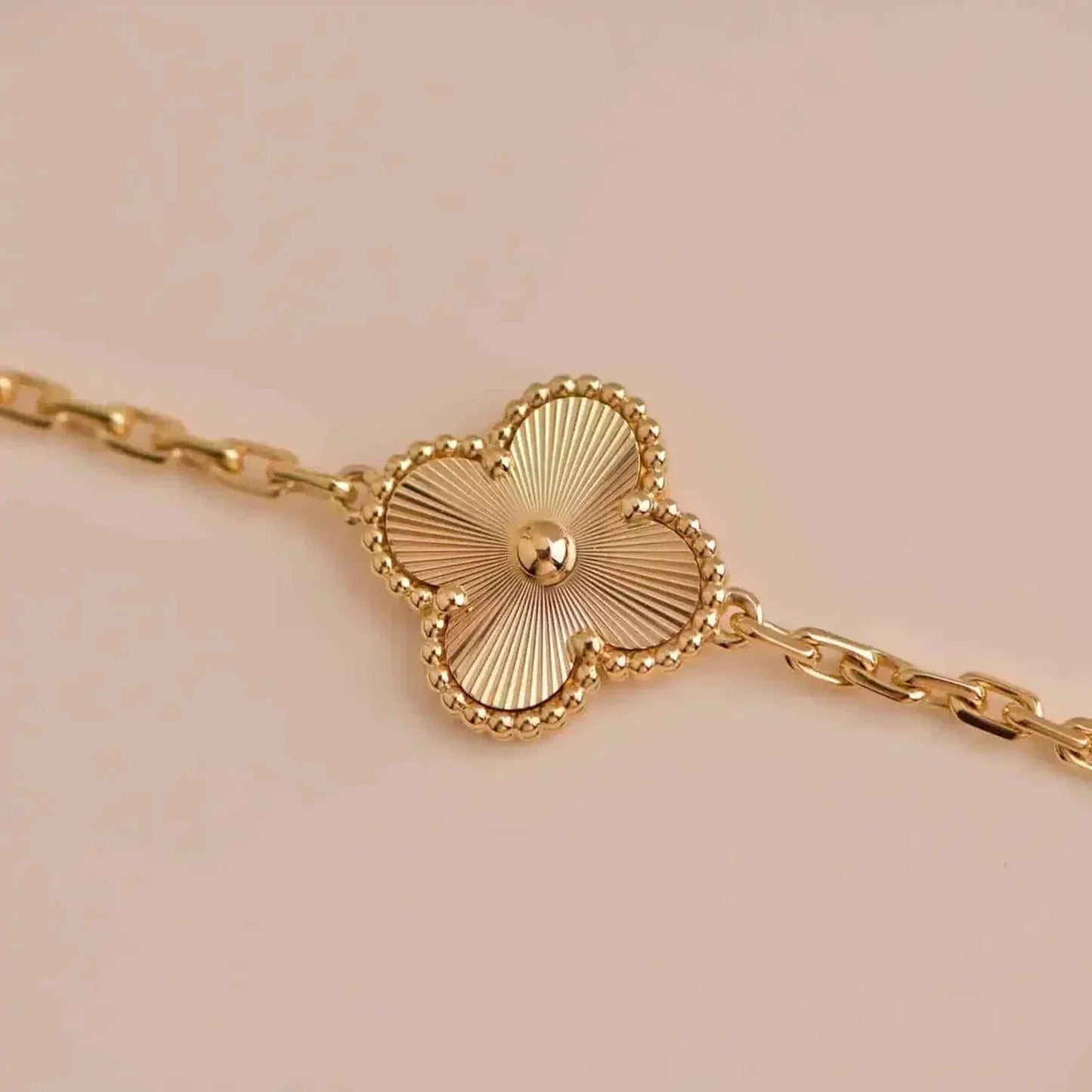[Eternal Jewelry] CLOVER 5 MOTIF LASER BRACELET COLLECTION