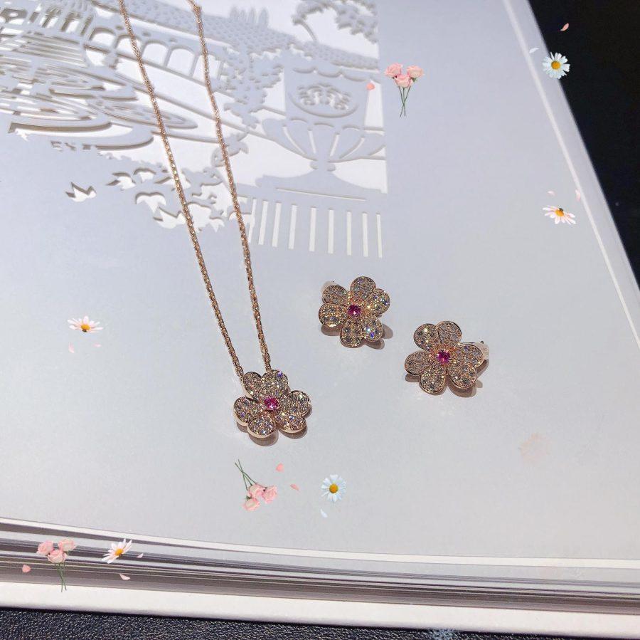 [Eternal Jewelry]FRIVOLE PINK GOLD FLOWER DIAMOND EARRINGS