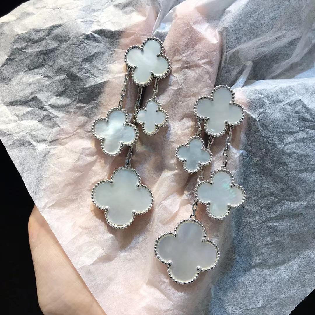[Eternal Jewelry]CLOVER EARRINGS WHITE MOP 4 MOTIFS SILVER