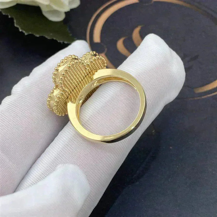 [Eternal Jewelry]CLOVER WHITE MOP RING