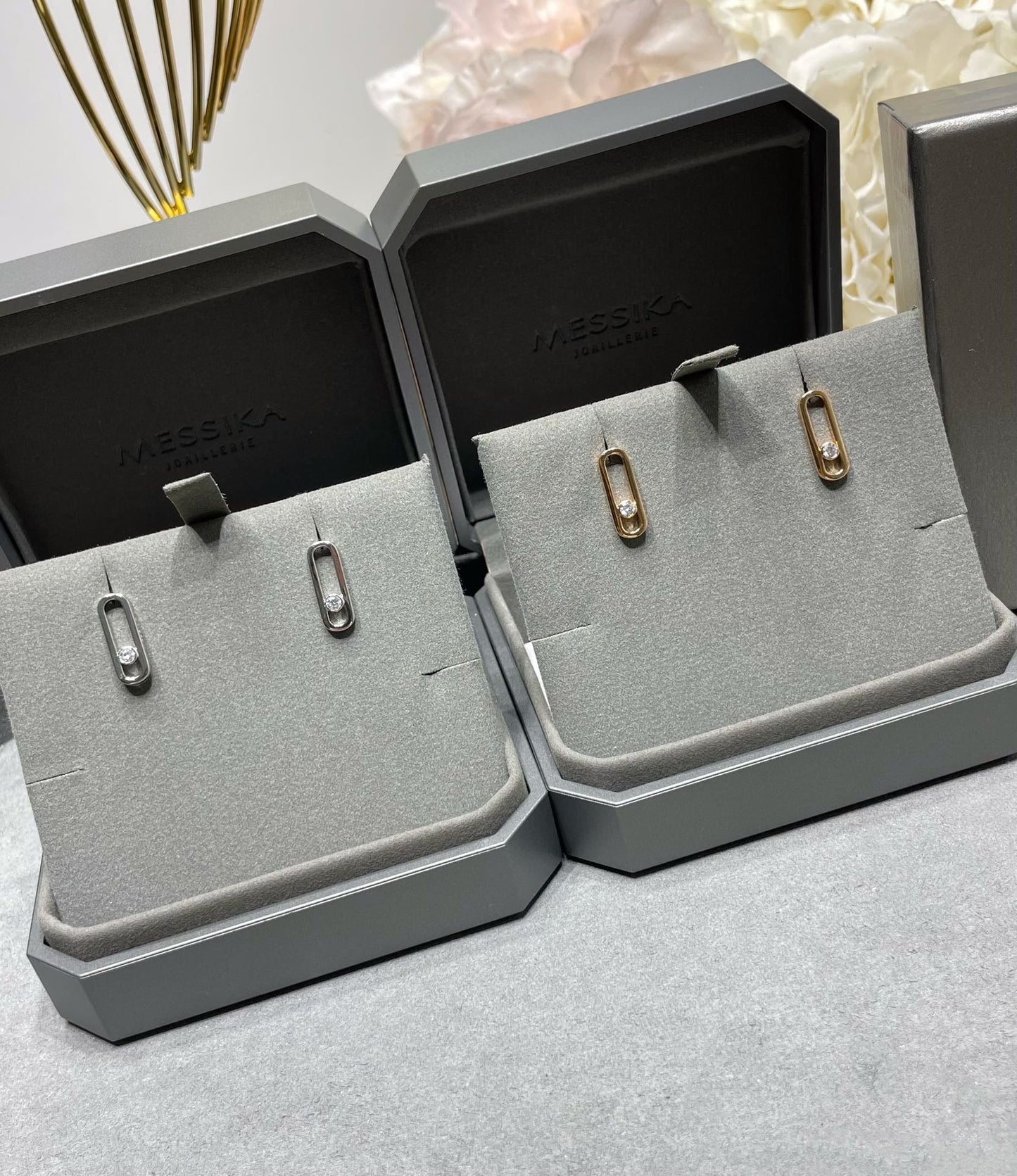 [Eternal jewelry]MOVE UNO SMALL 1 DIAMOND EARRINGS