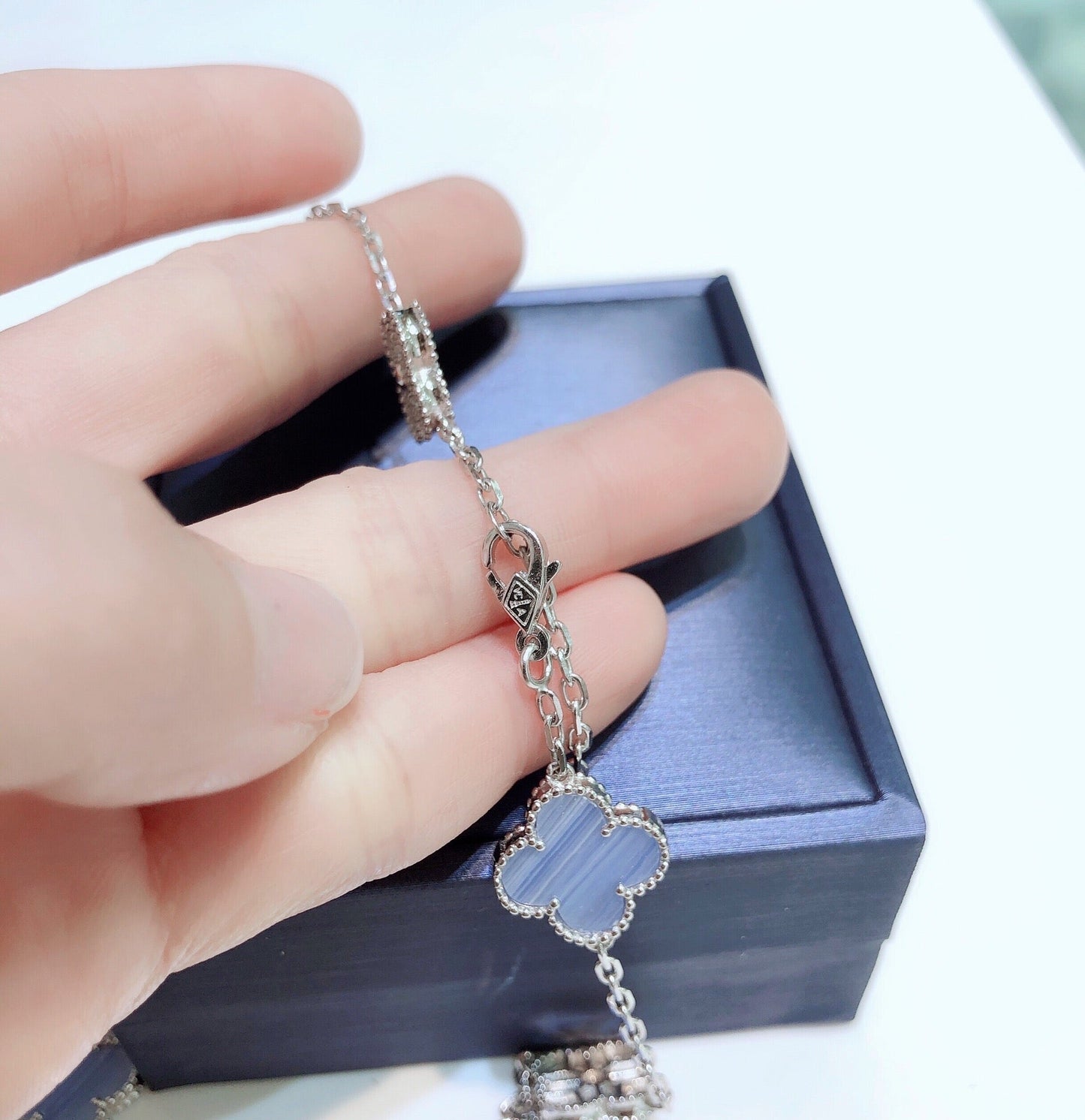 [Eternal Jewelry]CLOVER 10 MOTIFS CHALCEDONY DIAMONDS SILVER NECKLACE
